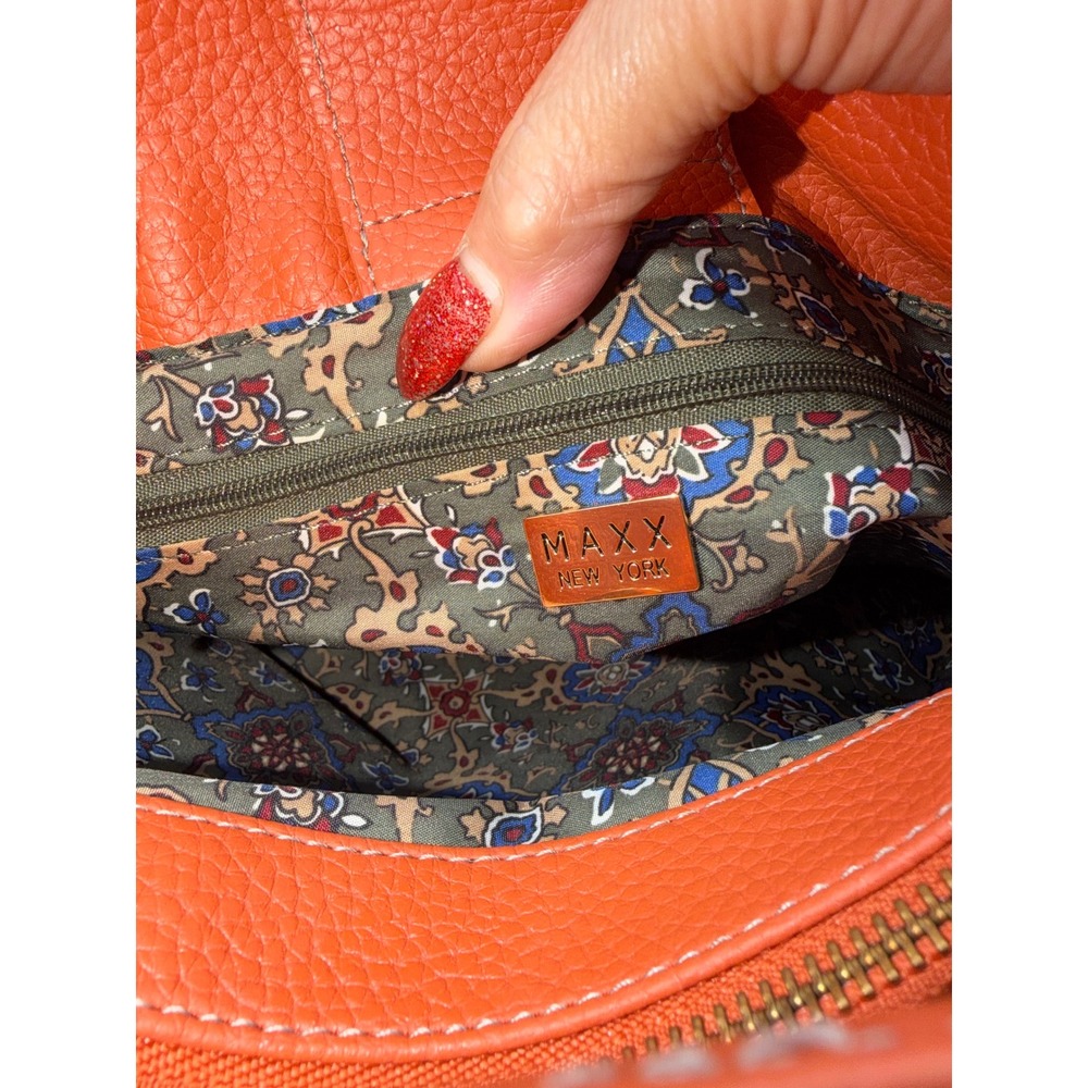 Maxx New York Burnt Orange Pebbled Leather Shoulder Bag Hobo Front Pocket NWT - Picture 10 of 12
